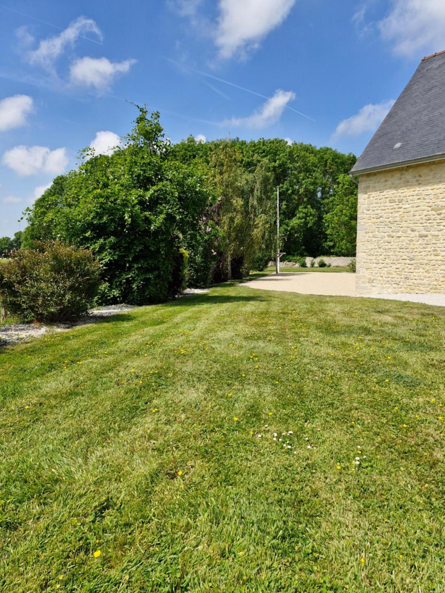Les Gites Du Val Mandeville-en-Bessin Eksteriør bilde